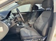 Volkswagen Passat Kombi 2,0 l 103 kw