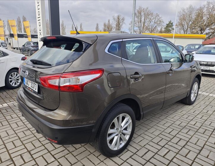 Nissan Qashqai SUV / Terénní 1,2 l 85 kw