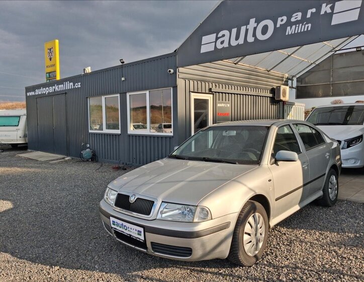 Škoda Octavia Sedan / Limuzína 2,0 l 85 kw