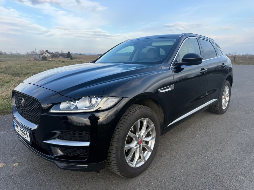 Jaguar F-Pace