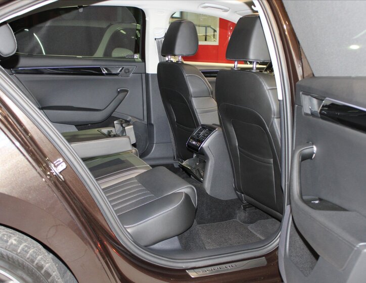 Škoda Superb 25