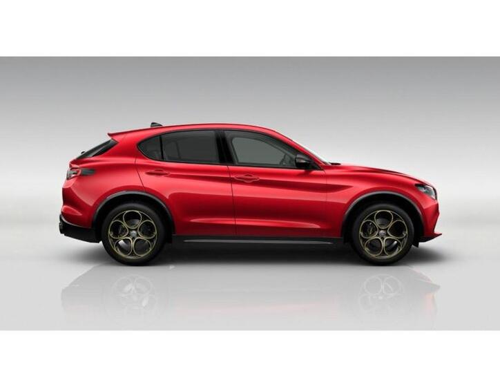 Alfa Romeo Stelvio 2