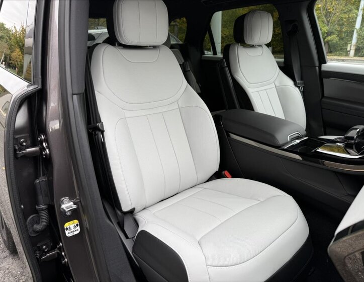 Land Rover Range Rover Sport SUV / Terénní 3,0 l 184 kw