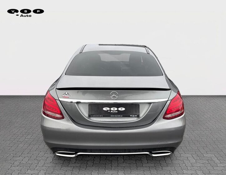 Mercedes-Benz Třídy C Sedan 2,1 l 150 kw