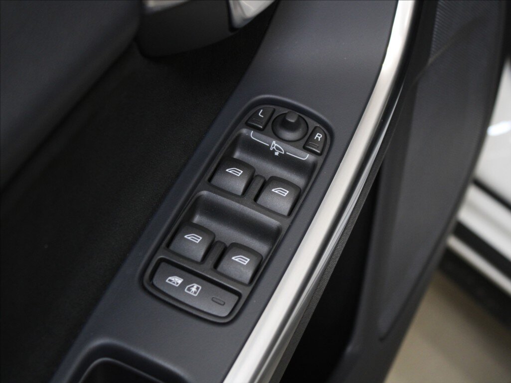 Volvo V60 Kombi 2,0 l 270 kw