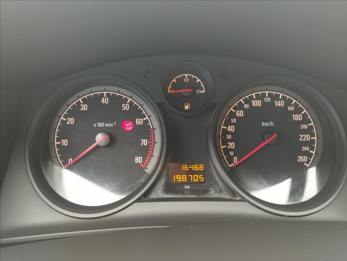 Opel Astra Hatchback 1,4 l 66 kw