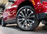 Chevrolet Suburban SUV / Terénní 6,2 l 313 kw