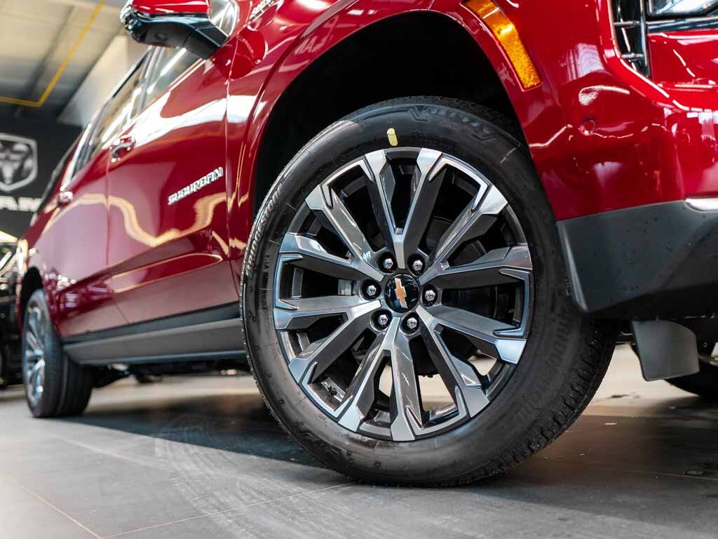 Chevrolet Suburban SUV / Terénní 6,2 l 313 kw