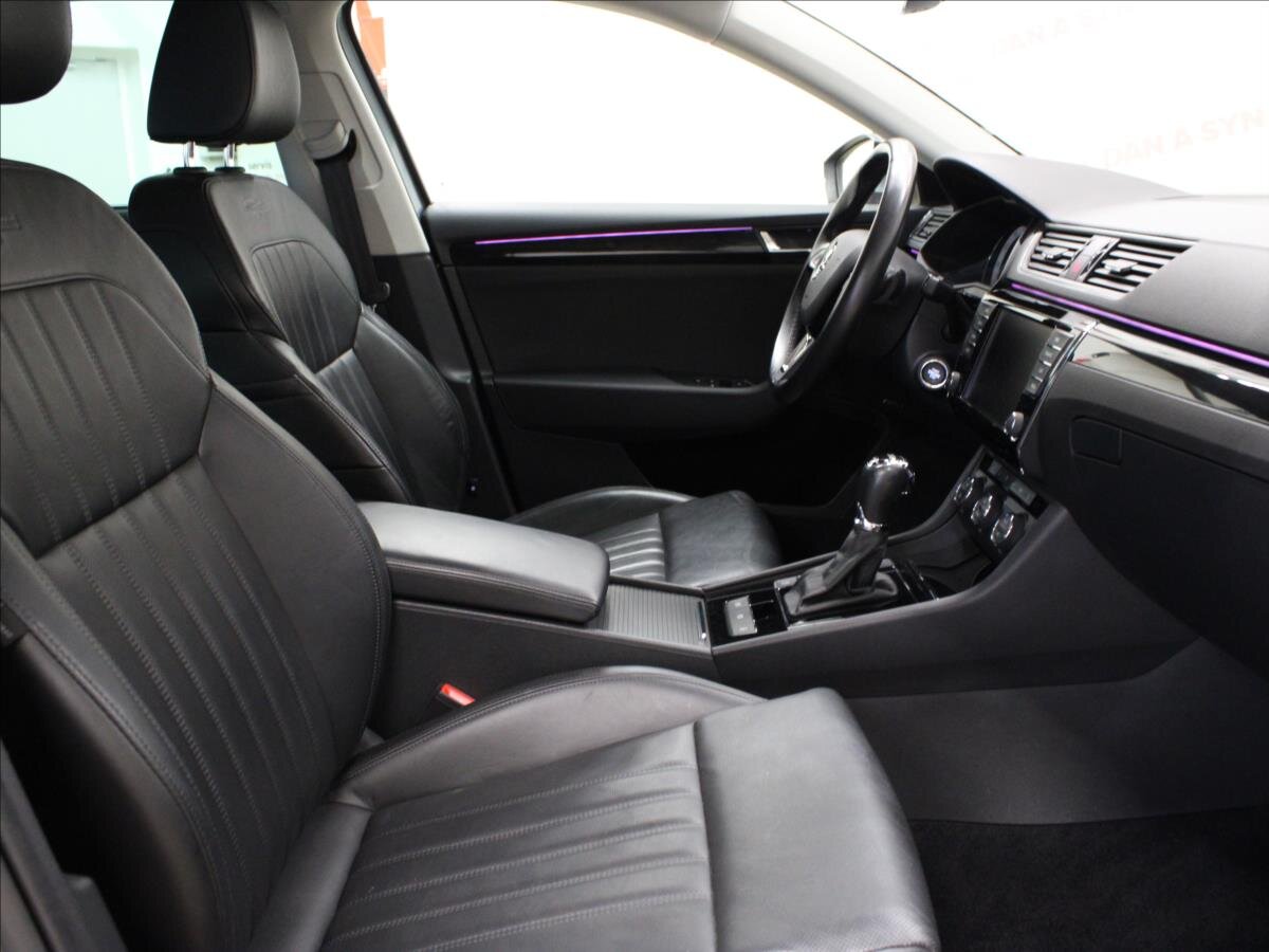 Škoda Superb Sedan / Limuzína 1,8 l 132 kw