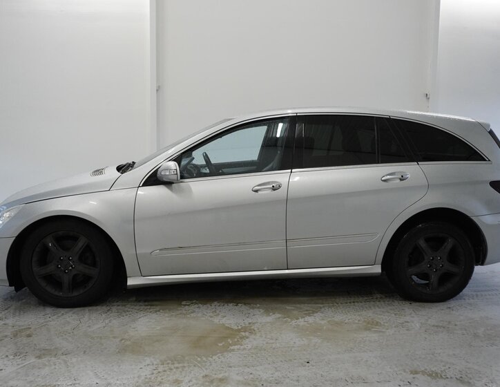 Mercedes-Benz Třídy R SUV 5,0 l 225 kw