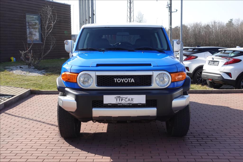Toyota FJ