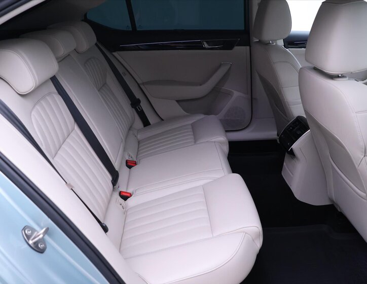 Škoda Superb Liftback 2,0 l 147 kw