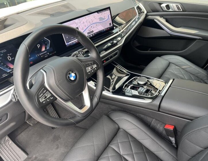 BMW X5 SUV 3,0 l 210 kw