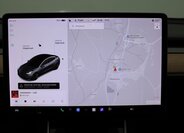 Tesla Model 3 Sedan / Limuzína 0,0 239 kw