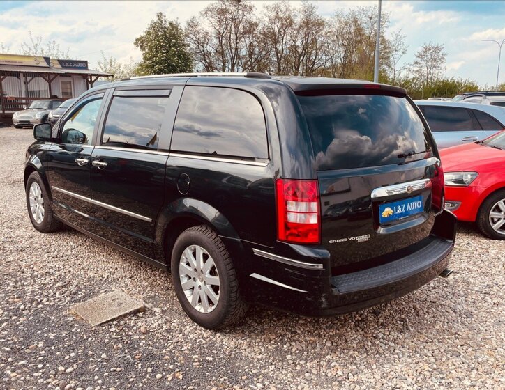 Chrysler Grand Voyager MPV 2,8 l 120 kw