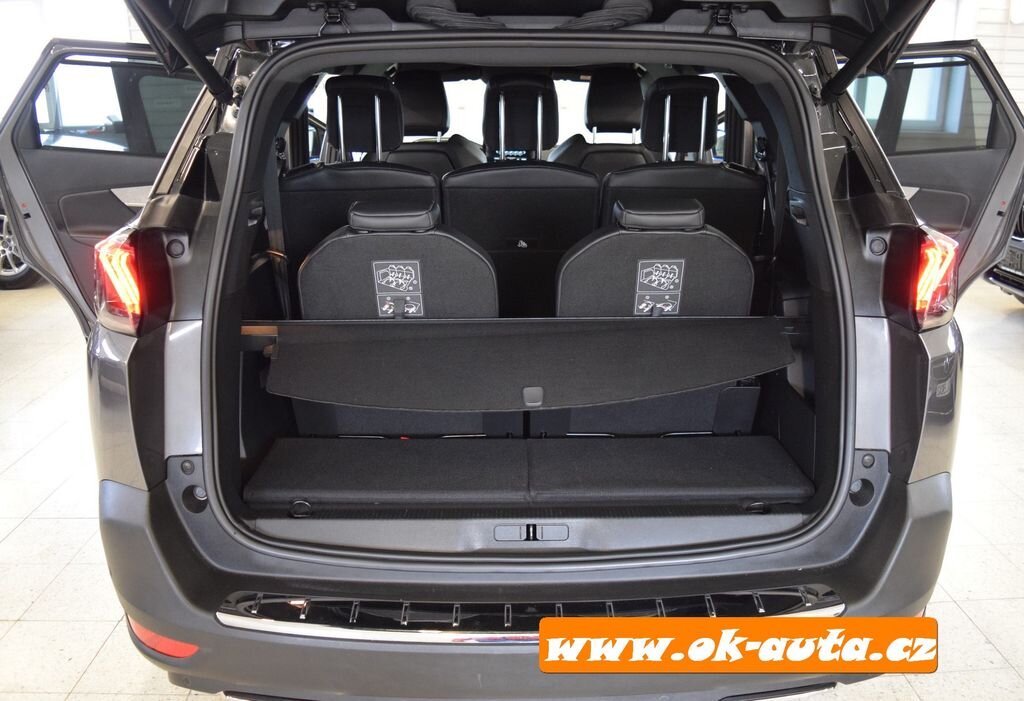 Peugeot 5008 MPV 1,5 l 96 kw