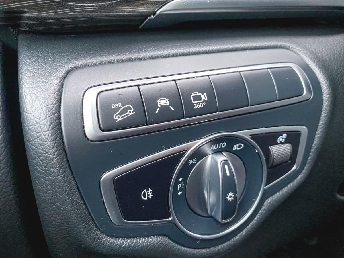Mercedes-Benz Třídy V MPV 2,0 l 176 kw