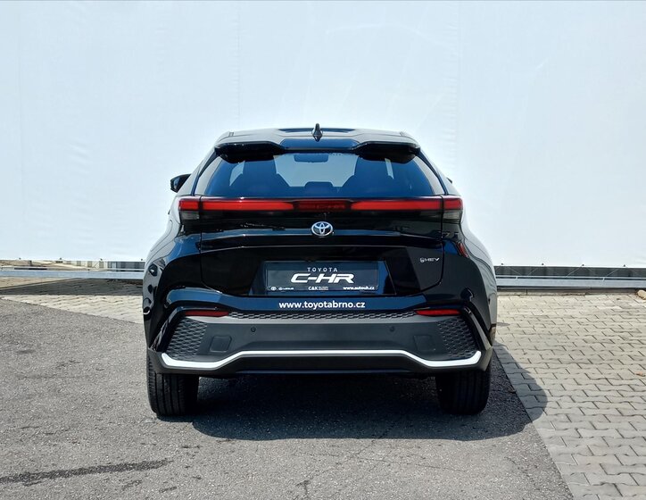 Toyota C-HR CUV / Crossover 2,0 l 112 kw