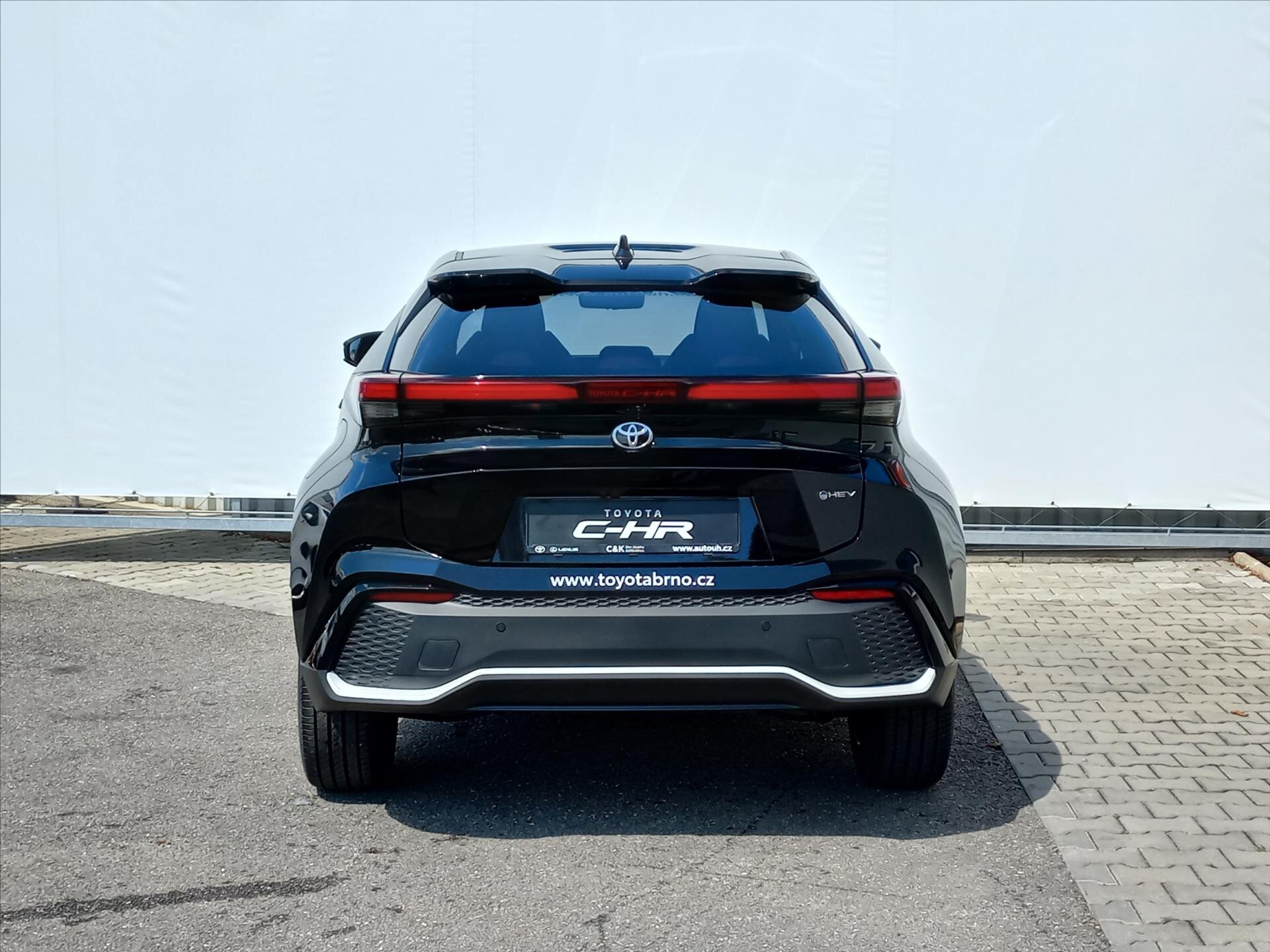 Toyota C-HR CUV / Crossover 2,0 l 112 kw