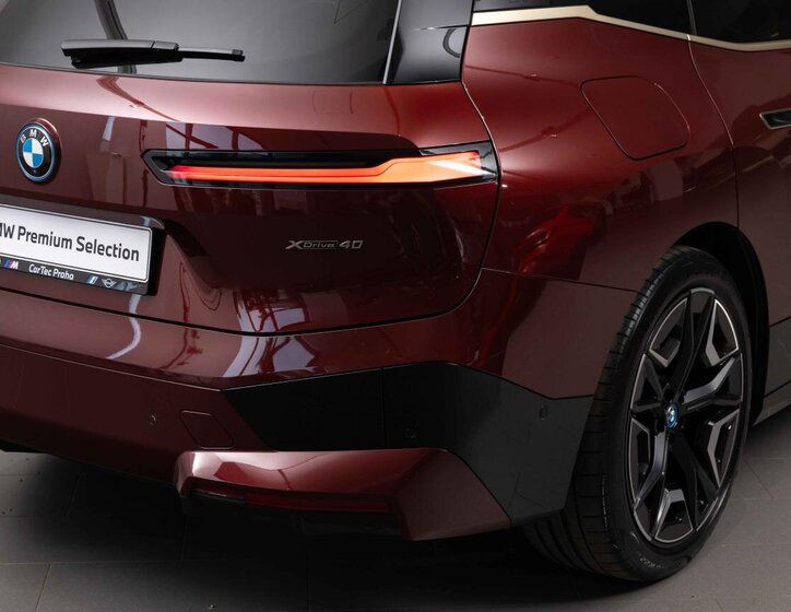 BMW iX SUV 0,0 240 kw