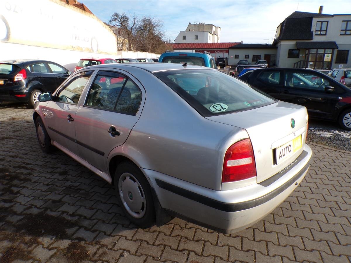 Škoda Octavia Hatchback 1,6 l 55 kw