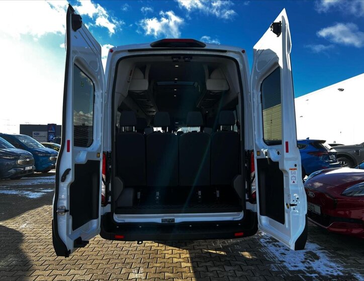 Ford Transit 10