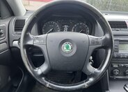 Škoda Octavia Sedan / Limuzína 1,6 l 75 kw