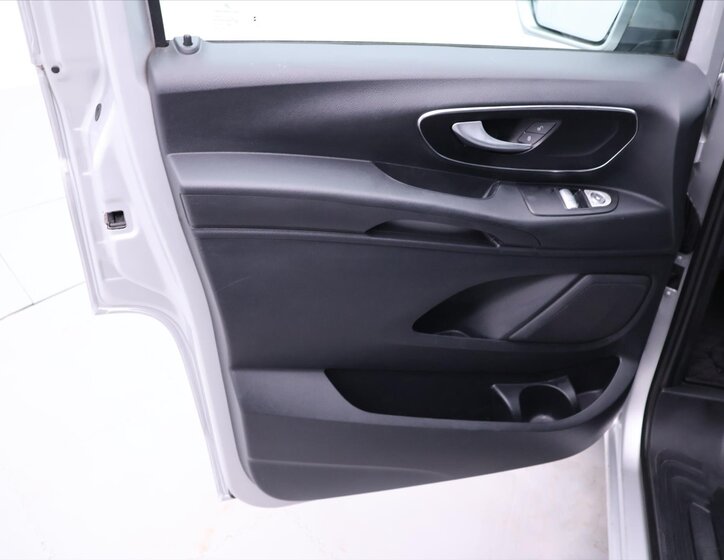 Mercedes-Benz Vito Kombi 2,1 l 140 kw