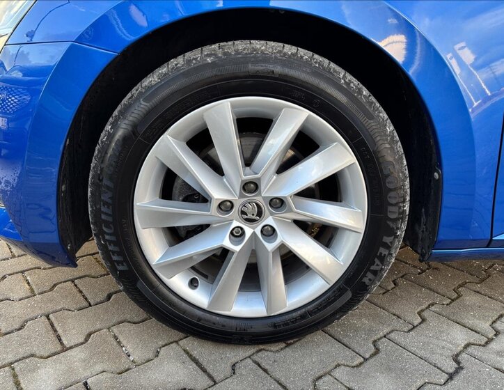 Škoda Superb Kombi 2,0 l 110 kw