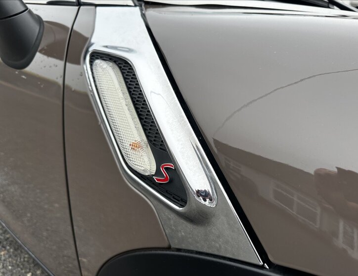 Mini Countryman Kombi 1,6 l 135 kw