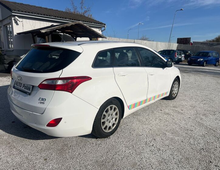 Hyundai i30 14