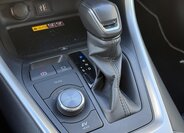 Toyota RAV4 SUV / Terénní 2,5 l 131 kw