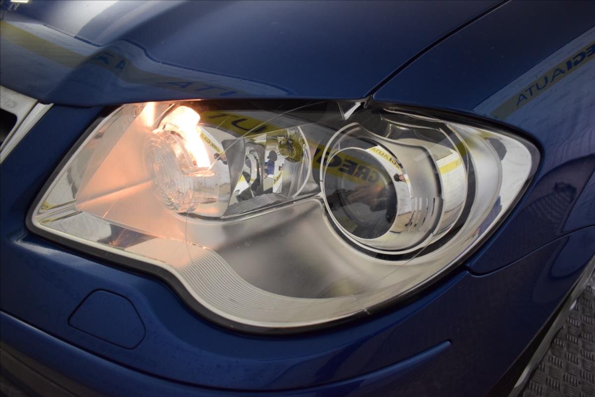 Volkswagen Touran MPV 1,4 l 103 kw