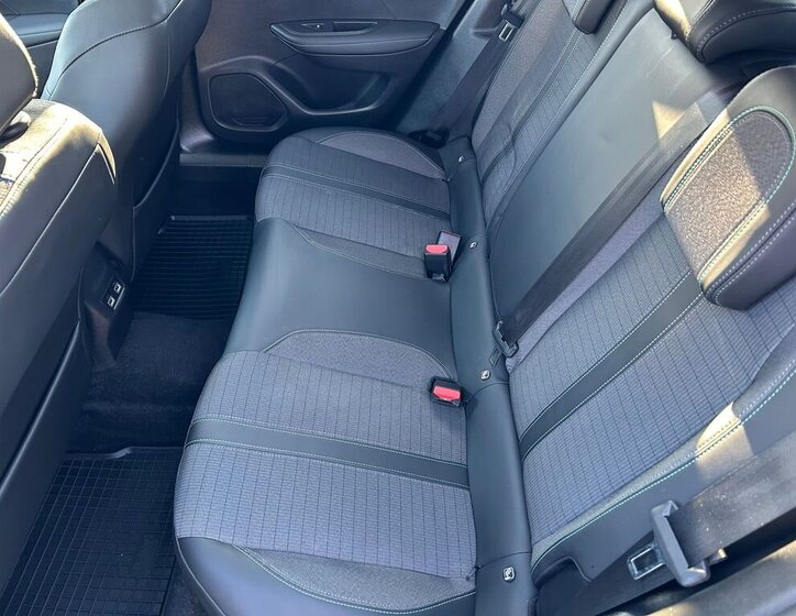 Peugeot 2008 SUV 1,2 l 74 kw