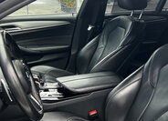 BMW M5 Sedan 4,4 l 441 kw