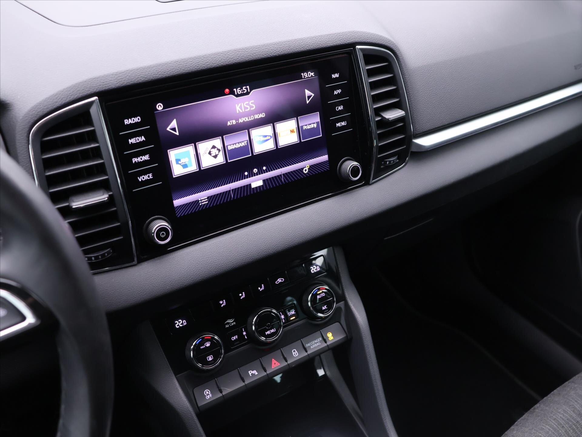 Škoda Karoq SUV 1,5 l 110 kw