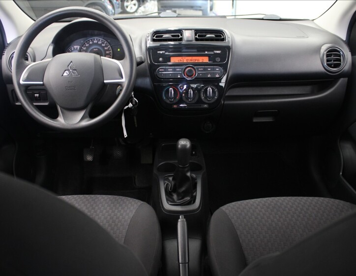 Mitsubishi Space Star 8