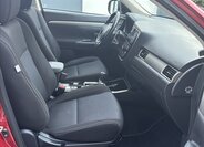 Mitsubishi Outlander SUV / Terénní 2,3 l 110 kw