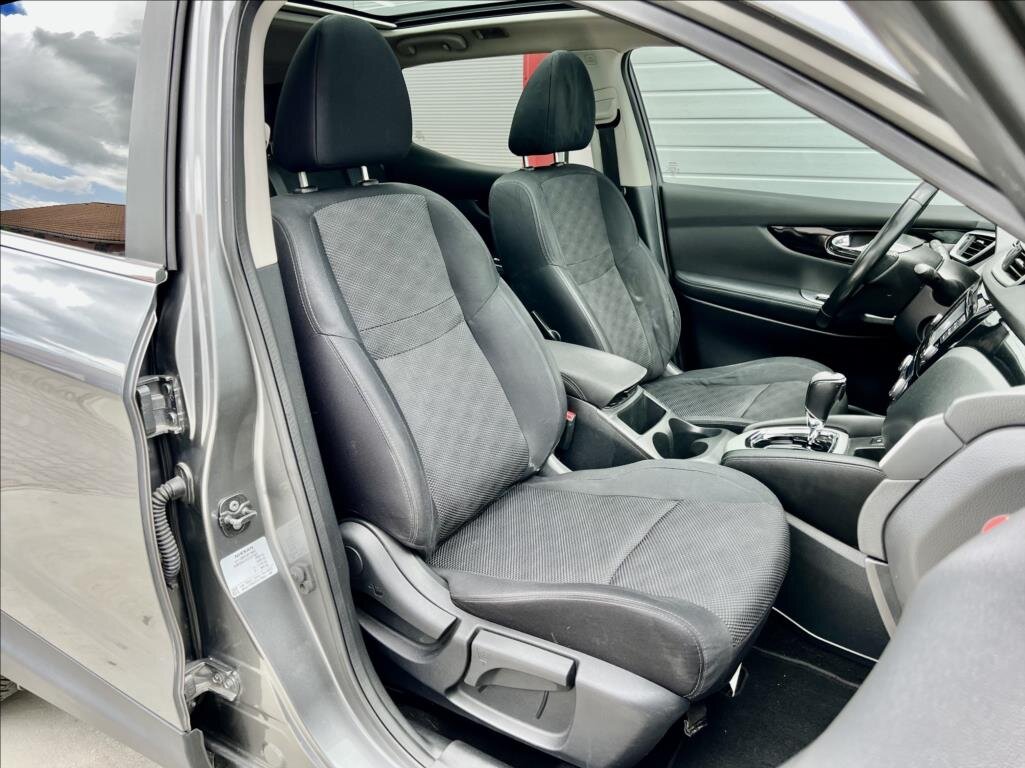 Nissan Qashqai SUV / Terénní 1,6 l 96 kw