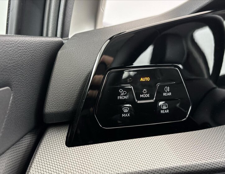 Volkswagen Golf Kombi 1,5 l 110 kw