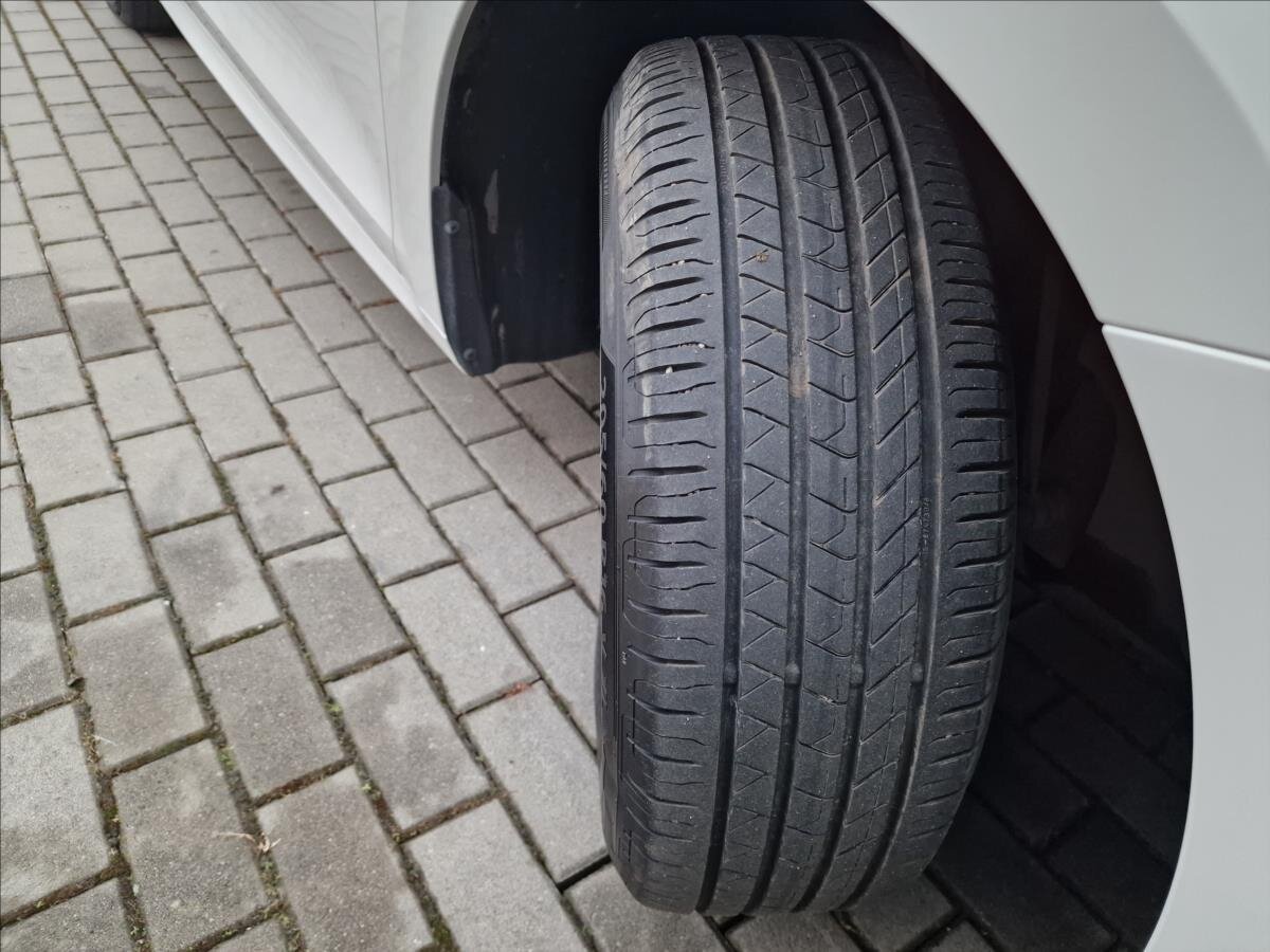 Škoda Octavia Kombi 2,0 l 85 kw