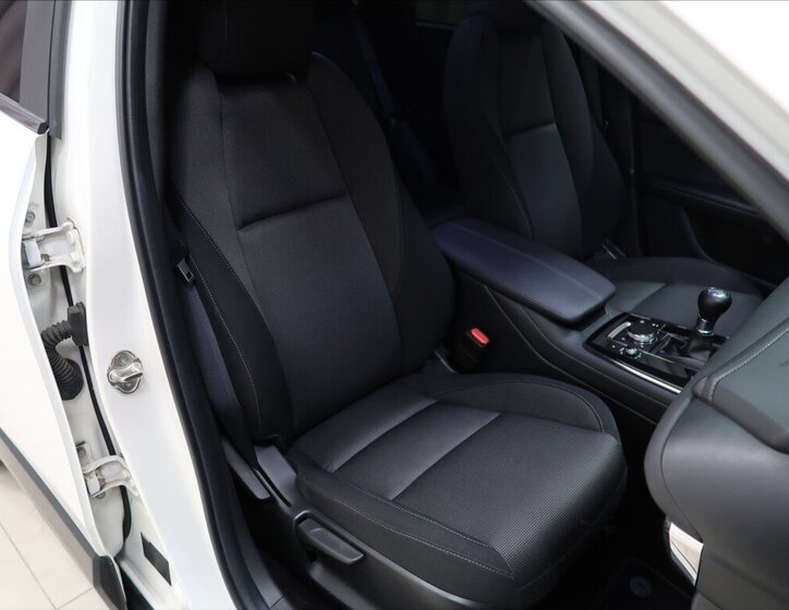 Mazda CX-30 SUV / Terénní 2,0 l 90 kw