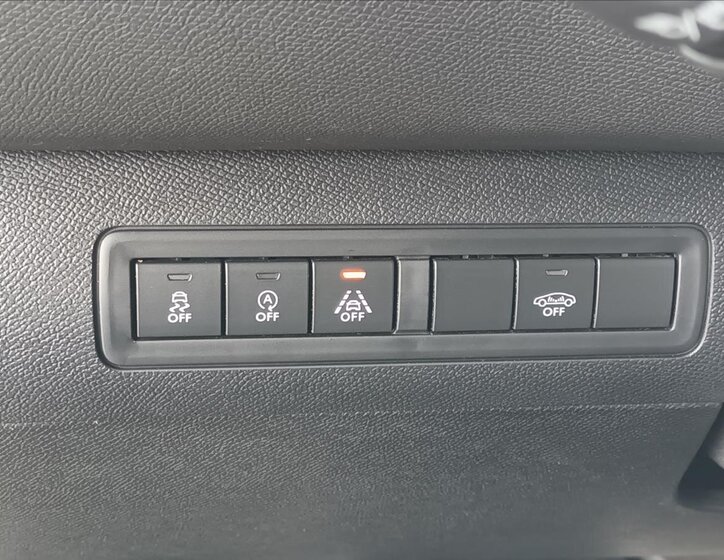 Peugeot 308 Hatchback 2,0 l 130 kw