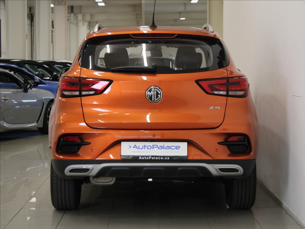 MG ZS