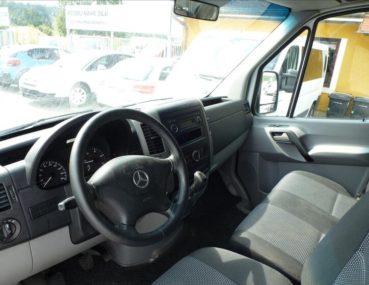 Mercedes-Benz Sprinter 18