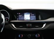 Alfa Romeo Stelvio 27