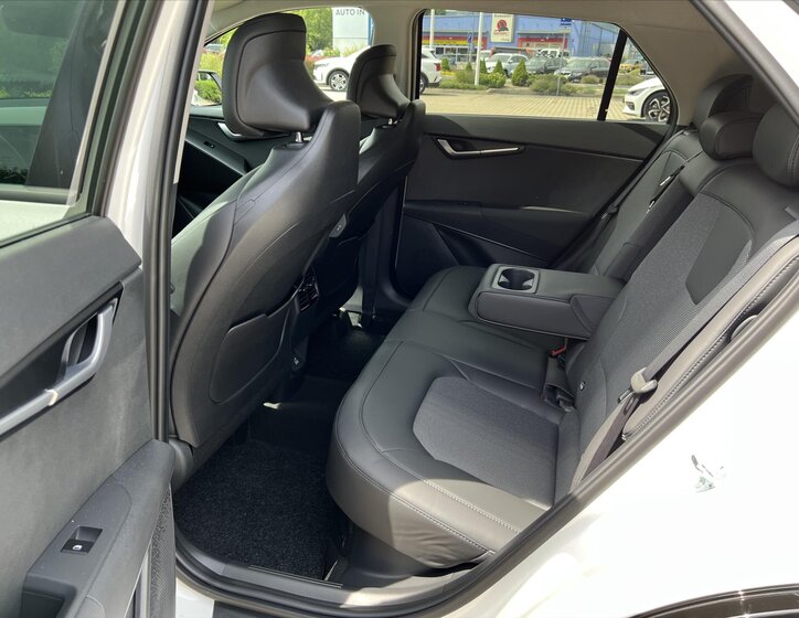 KIA Niro CUV 1,6 l 95 kw