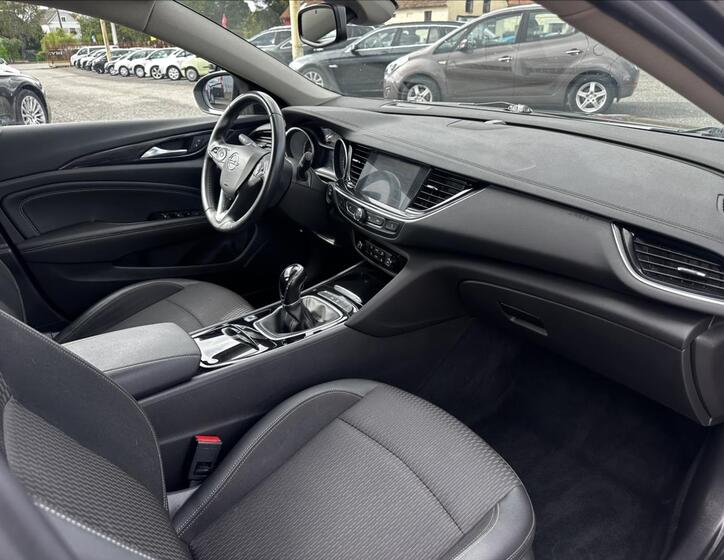 Opel Insignia 19
