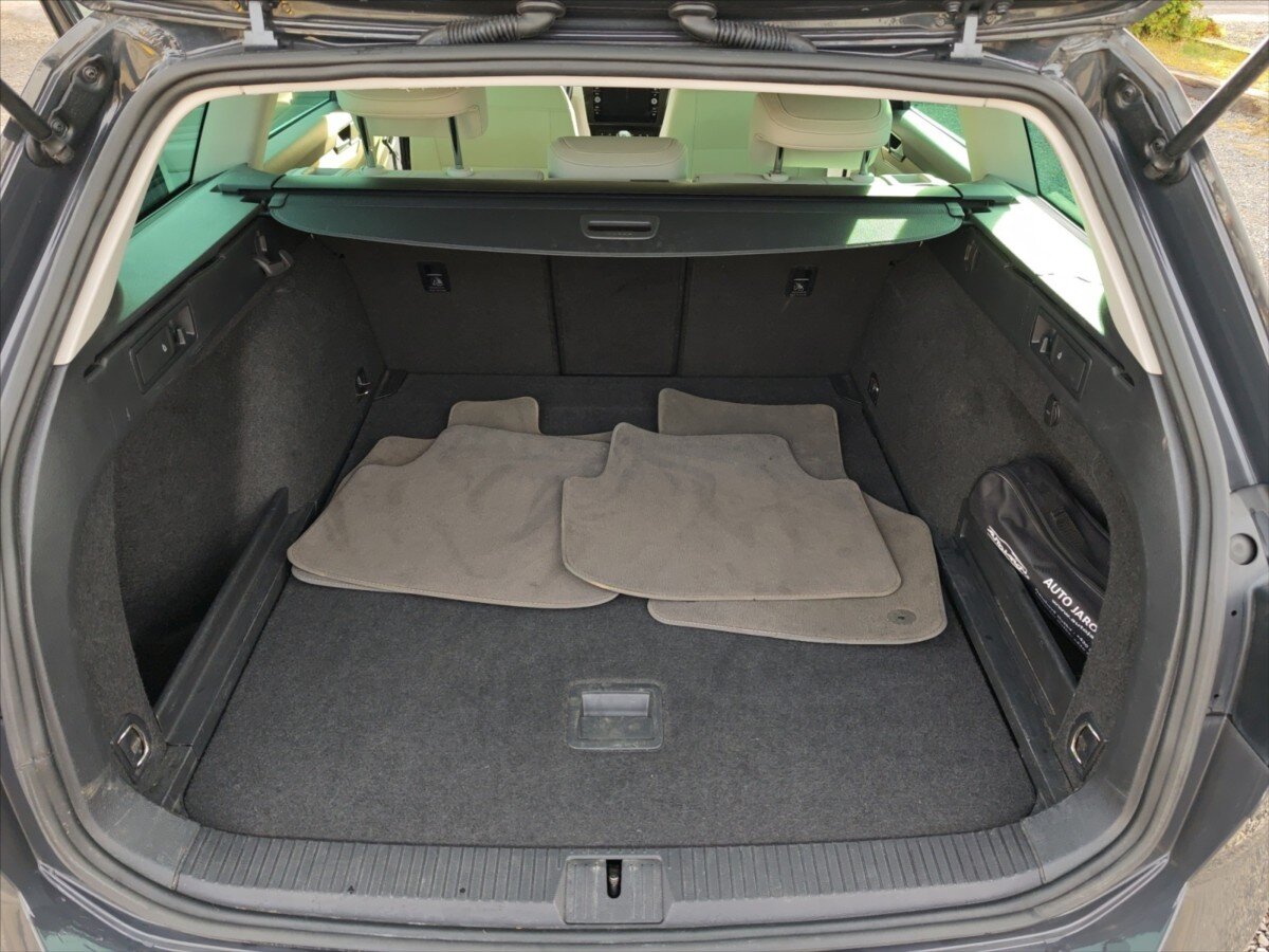 Volkswagen Passat Kombi 2,0 l 110 kw