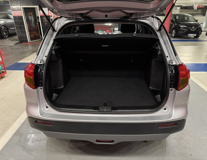 Suzuki Vitara SUV / Terénní 1,6 l 88 kw